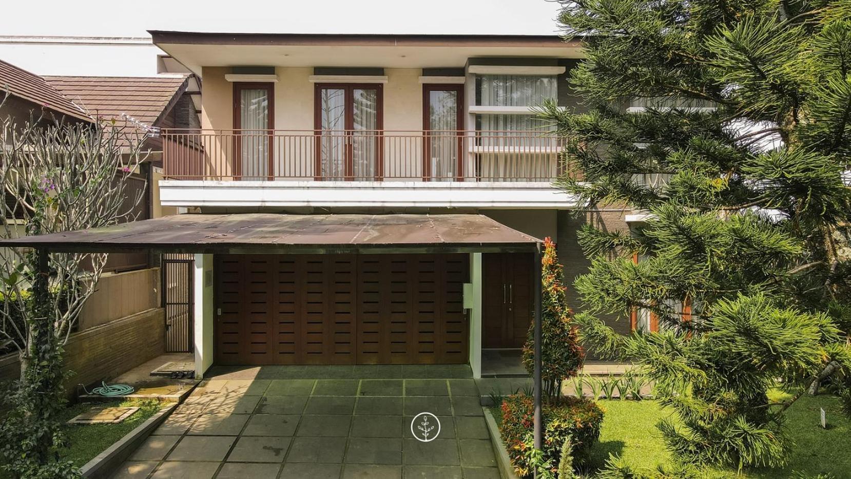 Morning Glory Mountain View 4 Bedrooms With A Private Swimming Pool Villa Bandung