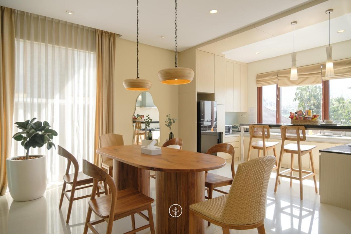 Morning Glory Mountain View 4 Bedrooms With A Private Swimming Pool Villa Bandung