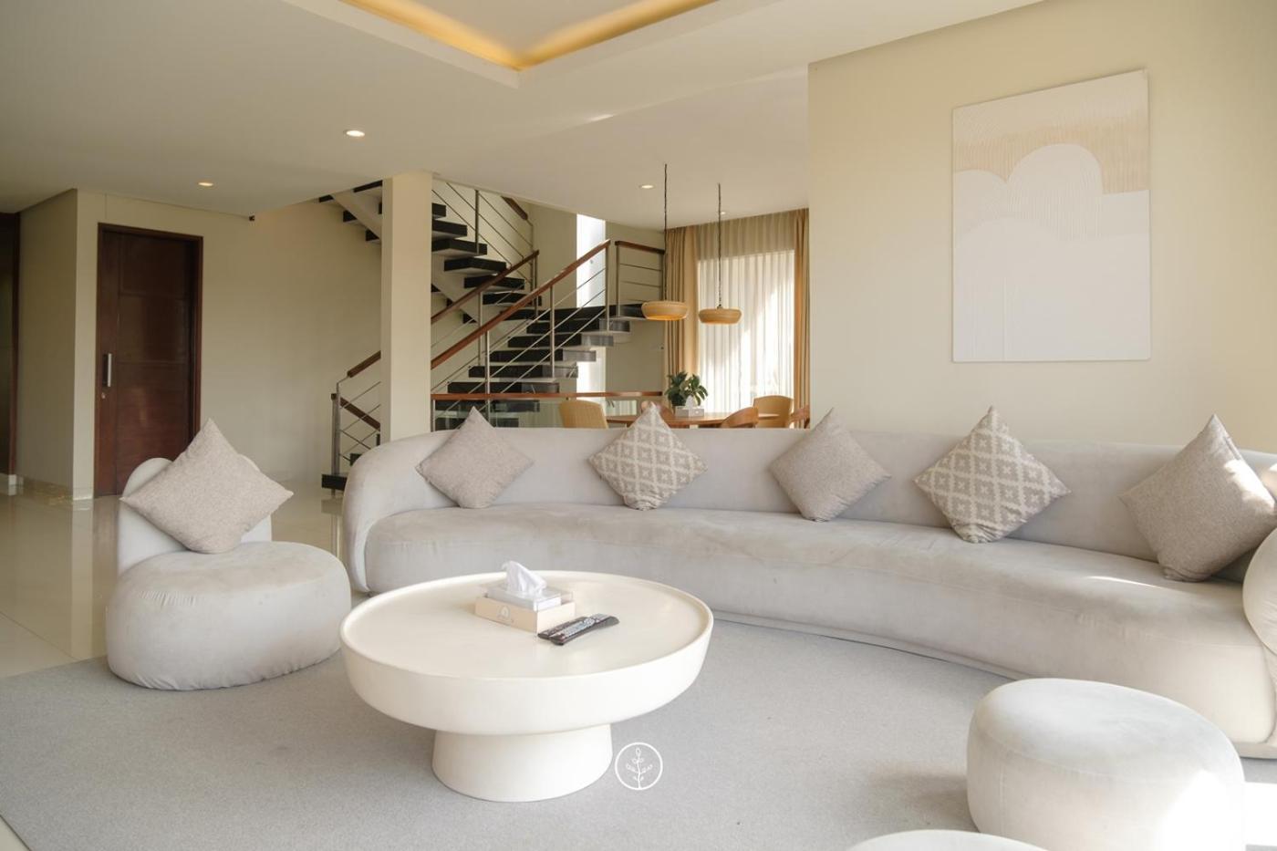 Morning Glory Mountain View 4 Bedrooms With A Private Swimming Pool * Bandung